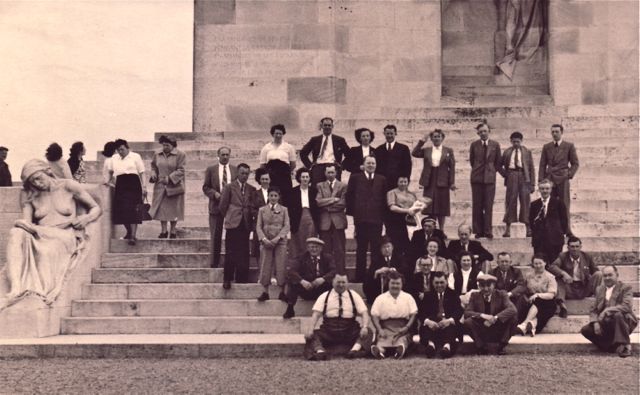 De vereniging van mensen die denken dat ze in een vorig leven een soldaat waren. Peggy was het meest overtuigd hiervan.